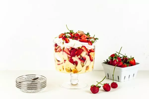 Web_Recipe_Description_Image-Strawberry Trifle (3).jpg