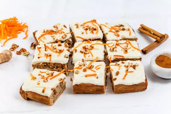 Carrot Cake Blondies