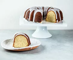 Lemon Poppy Seed Bundt Cake