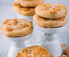 Gluten-Free Salted Caramel Cookies